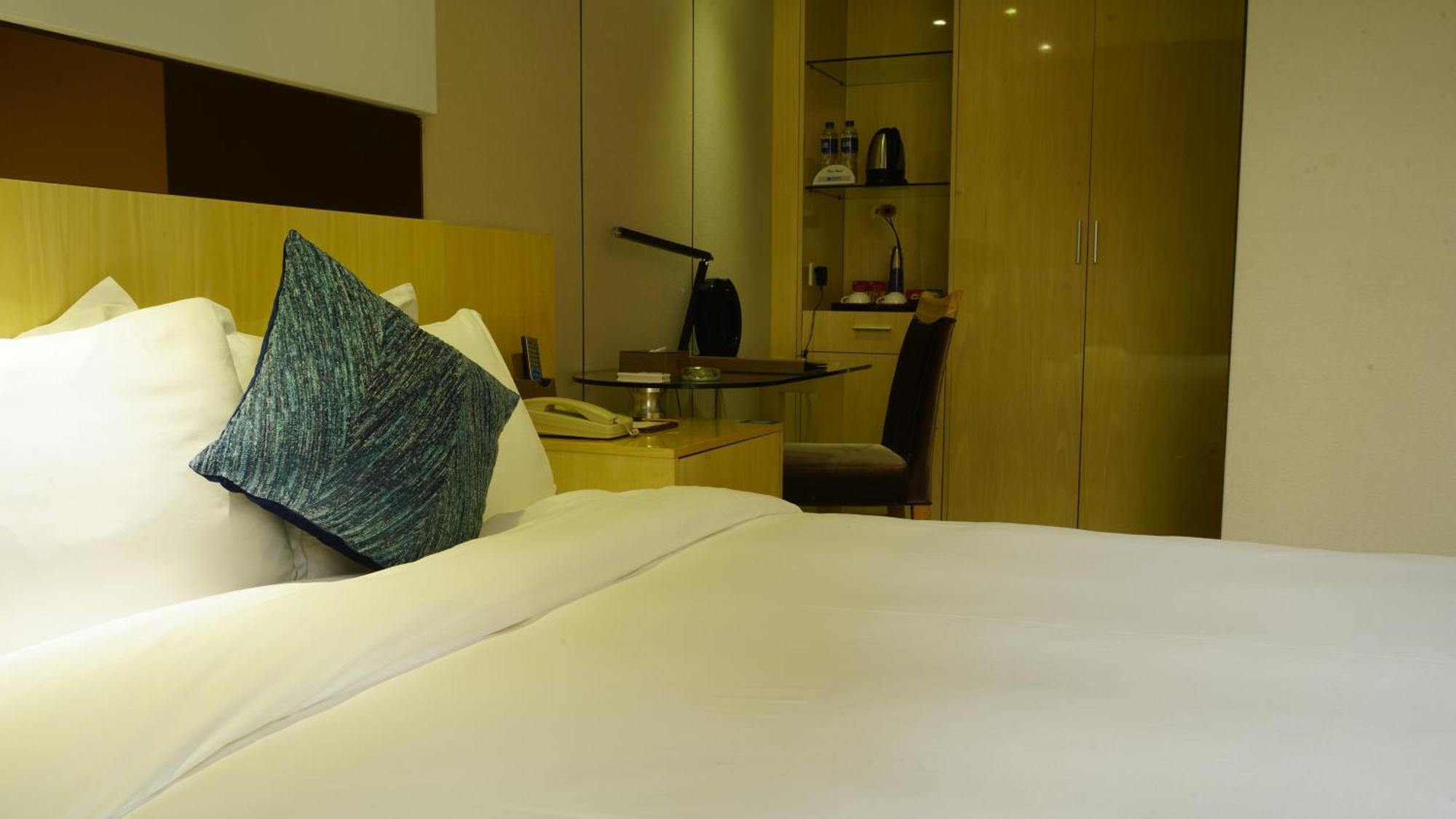 Paco Hotel Ouzhuang Metro Guangzhou-Free Shuttle To Canton Fair Exterior foto