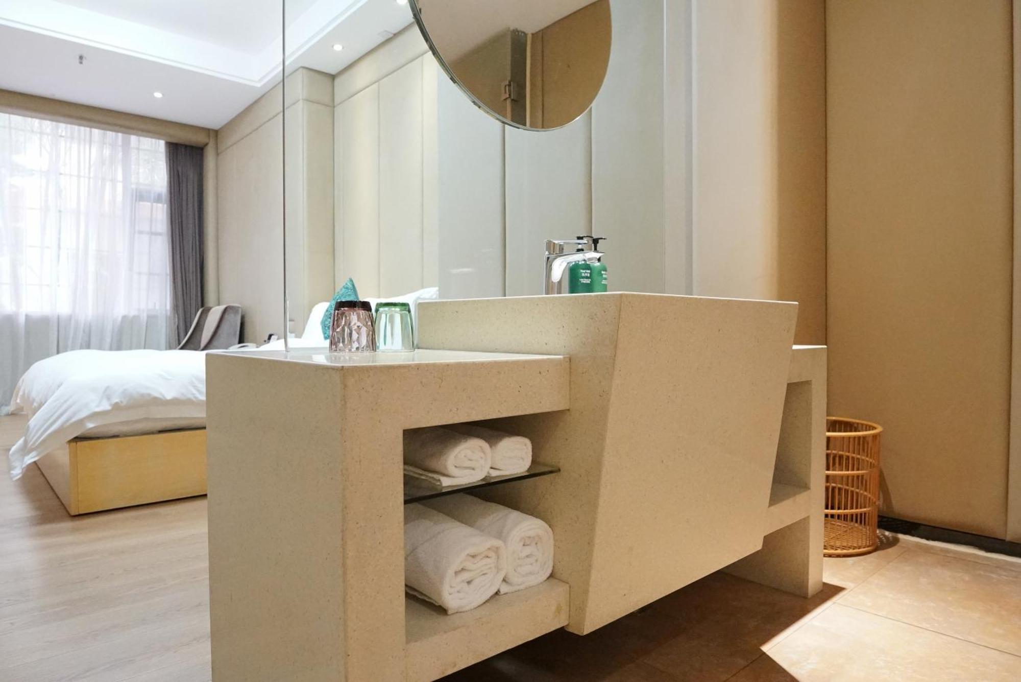 Paco Hotel Ouzhuang Metro Guangzhou-Free Shuttle To Canton Fair Exterior foto